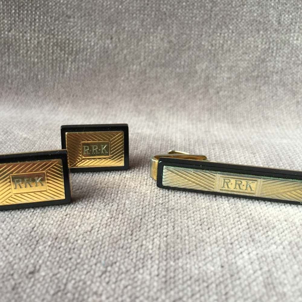 Vintage Tie Clip & Cuff Links w/initials RRK 19133